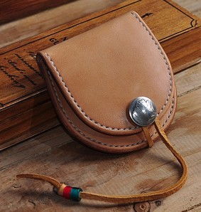 从图纸到成品 探索手工皮具的魅力——以财布钱包为例