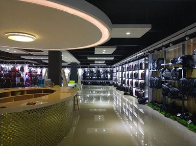 工厂揭秘｜头狼皮具 年产近200万个包，产品卖到30多个国家的匠心之道